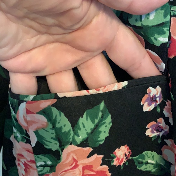 Beautiful floral vintage blazer with real pockets - Picture 4 of 4